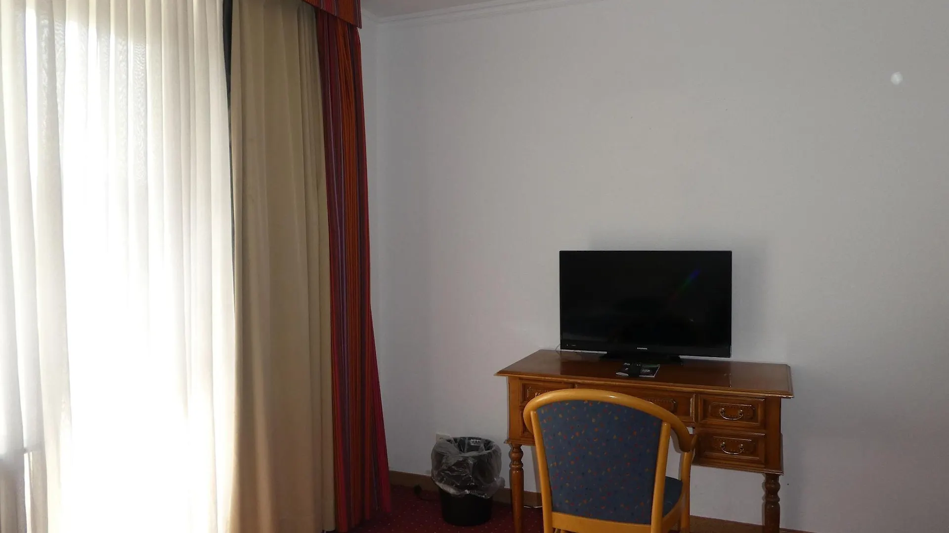 Hotel Terminus Dusseldorf 3*,
